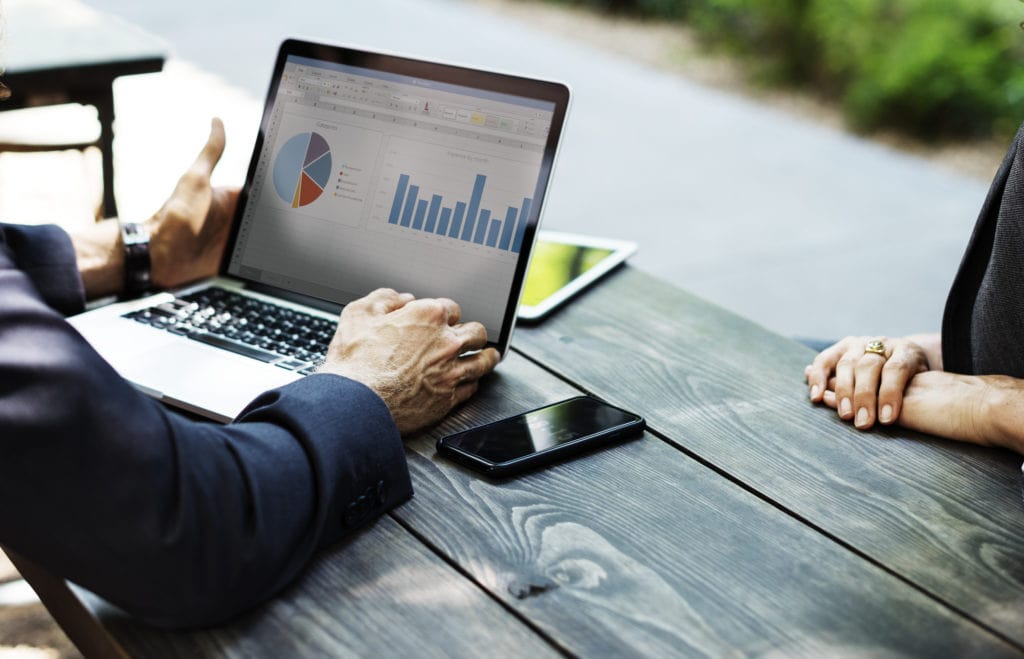 Affiliate marketing là gì? Công ty MMO tại Việt Nam uy tín (Nguồn: Ryan Robinson)
